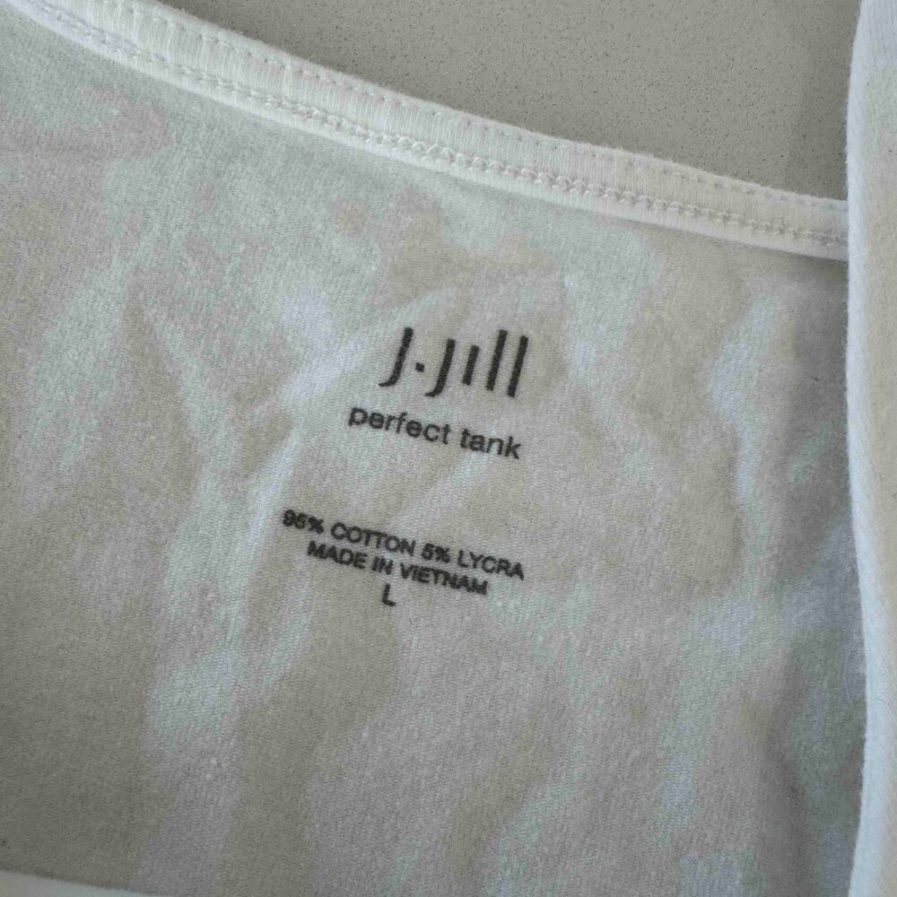 J J Jill Tank Bundle Size Large - Picture 9 of 9